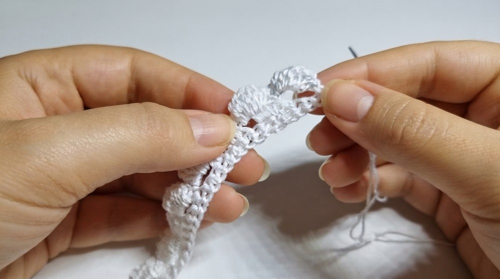 Quick Crochet Rose Earrings Pattern 4