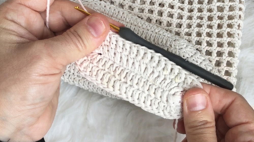 Quick Crochet Wall Hanging Pattern 3