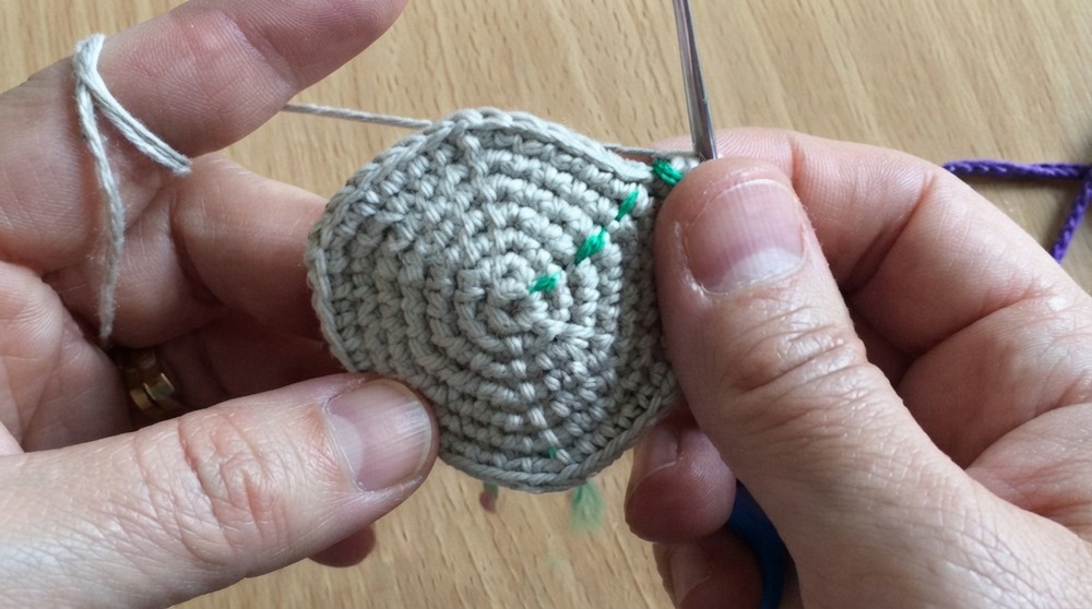 Super Crochet Owl Keychain Pattern 1