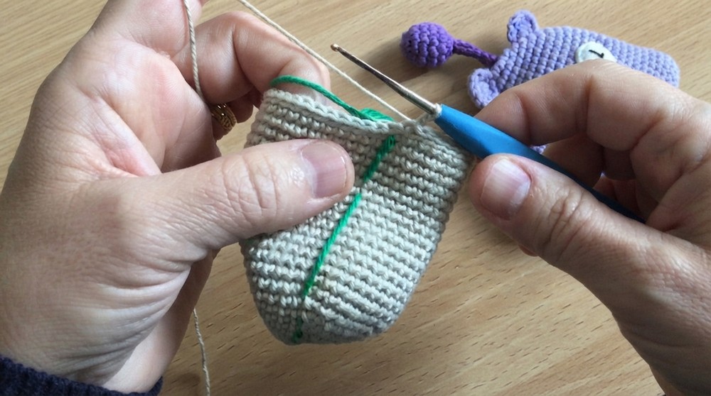 Super Crochet Owl Keychain Pattern 2